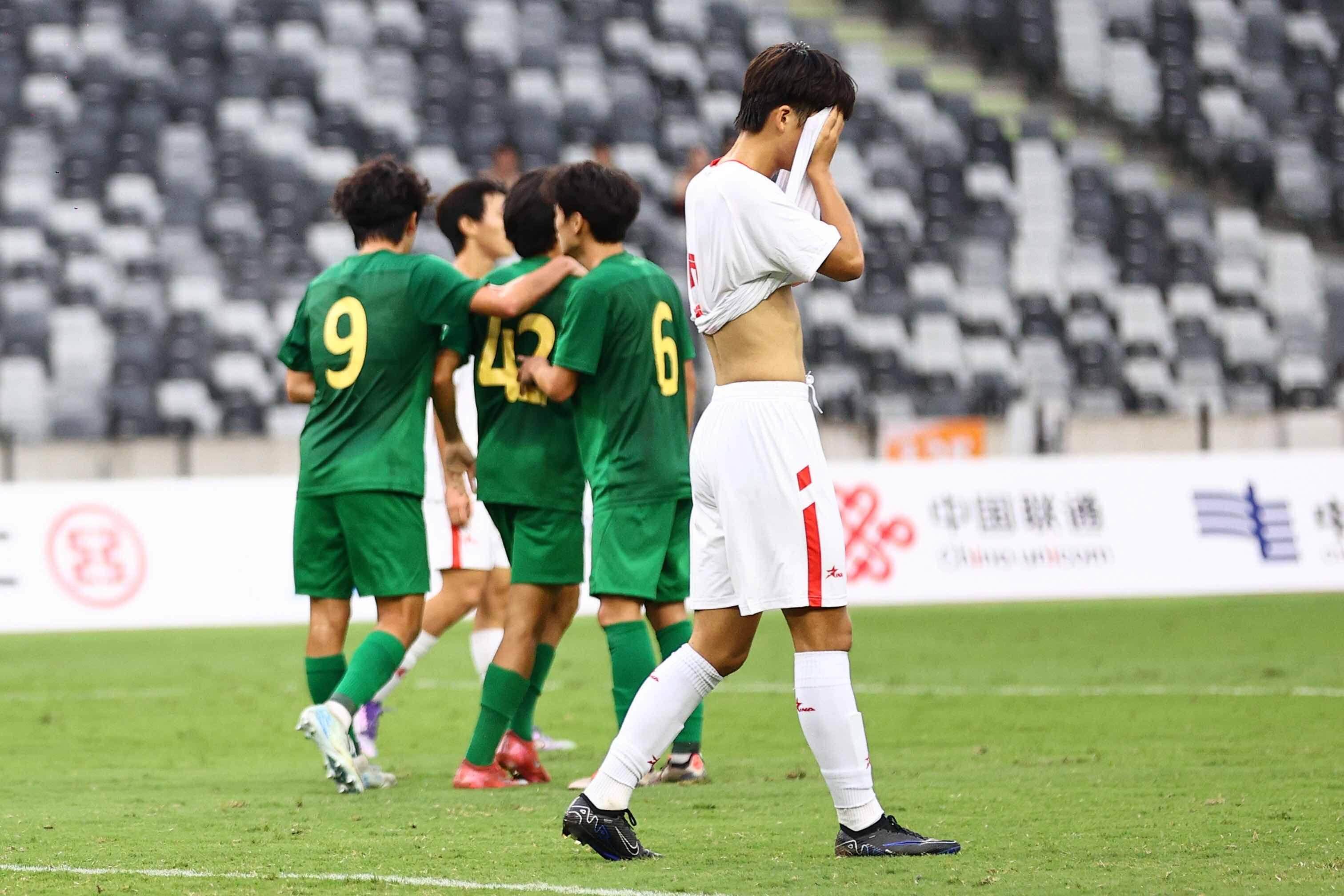 十五运会龙, 少年