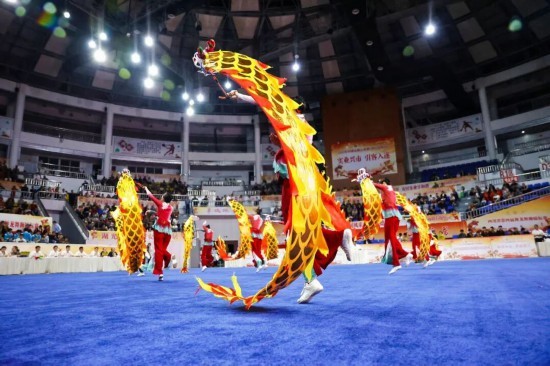 传统体育学, entit, 众多观众前